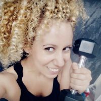אימונים ותלתלים. אימבר כהן