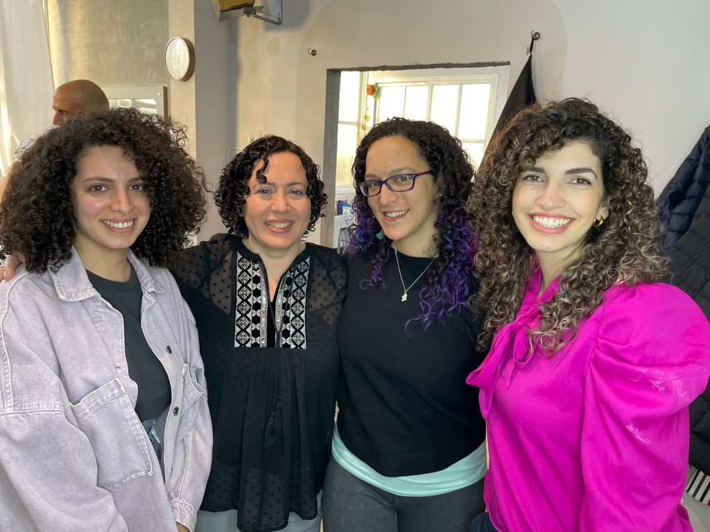 אצל בנון אצל בנון